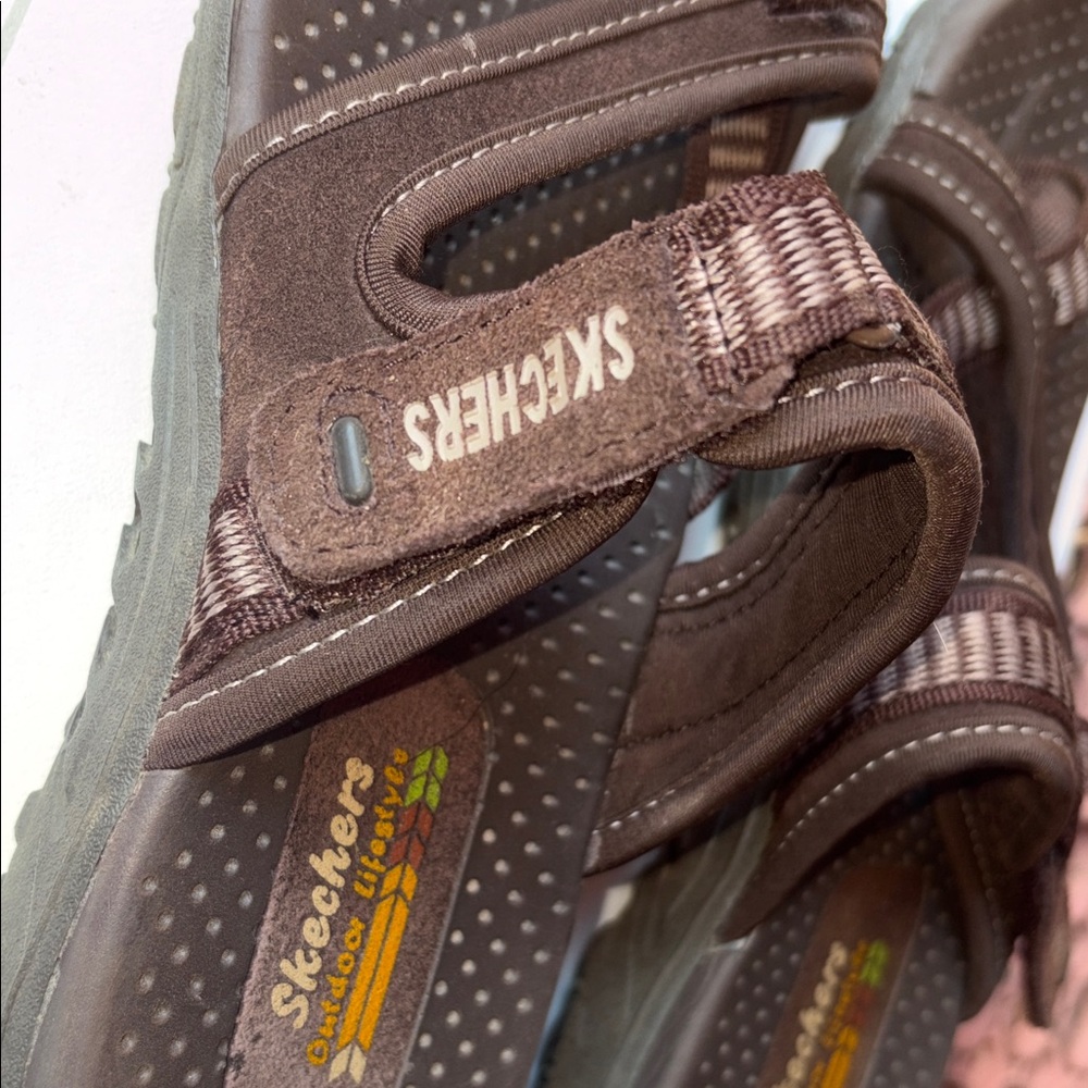 Skechers Women’s Brown  Sandals Size 8 - Picture 4 of 9